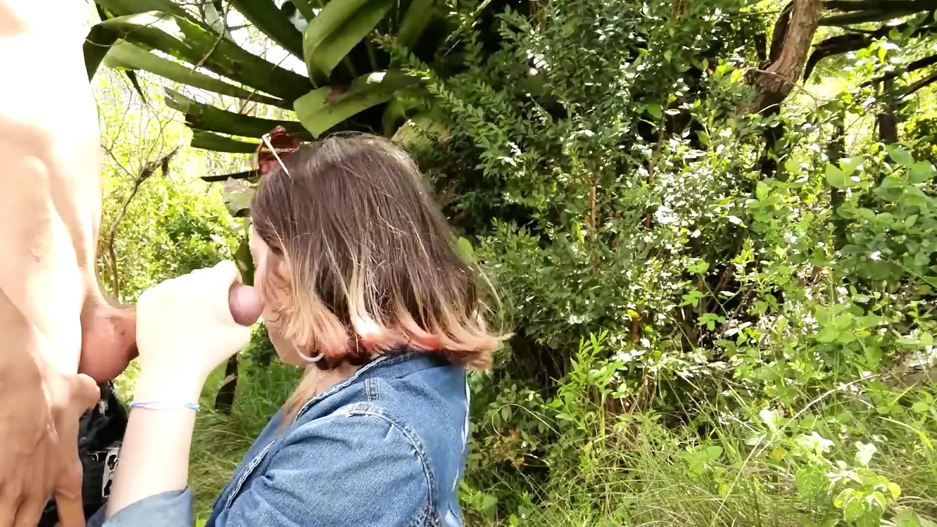 IF IT’S A PICNIC WITH MY STEPSISTER, SHE LOVES TO SUCK OUTDOORS part 2